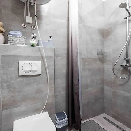 House Mateo Apartment Bubani