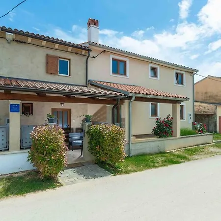 Apartment House Mateo *